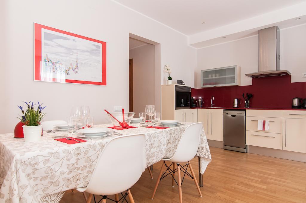 Pelayo Deluxe Apartments บาร์เซโลนา ห้อง รูปภาพ