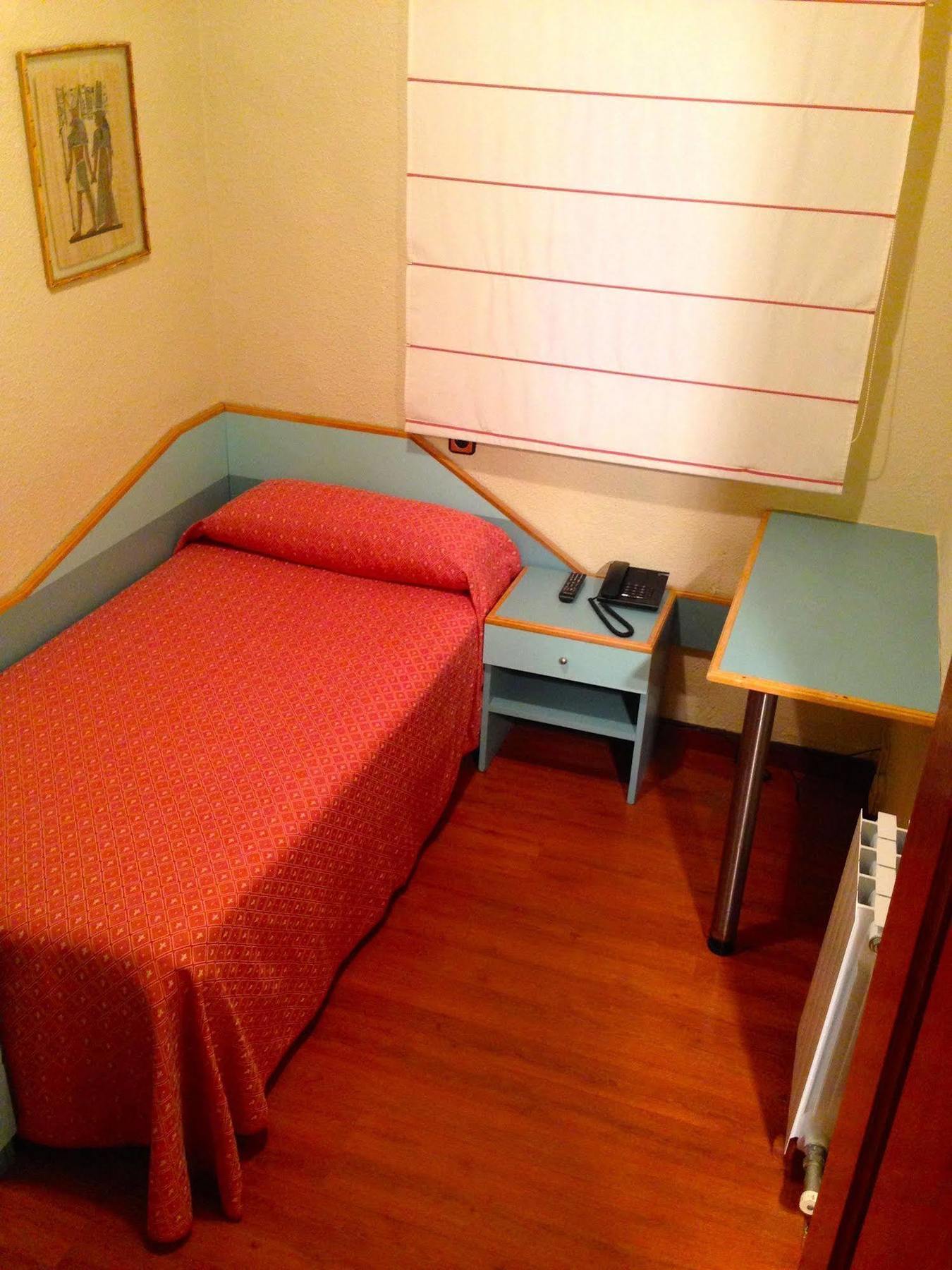 Pelayo Deluxe Apartments บาร์เซโลนา ภายนอก รูปภาพ